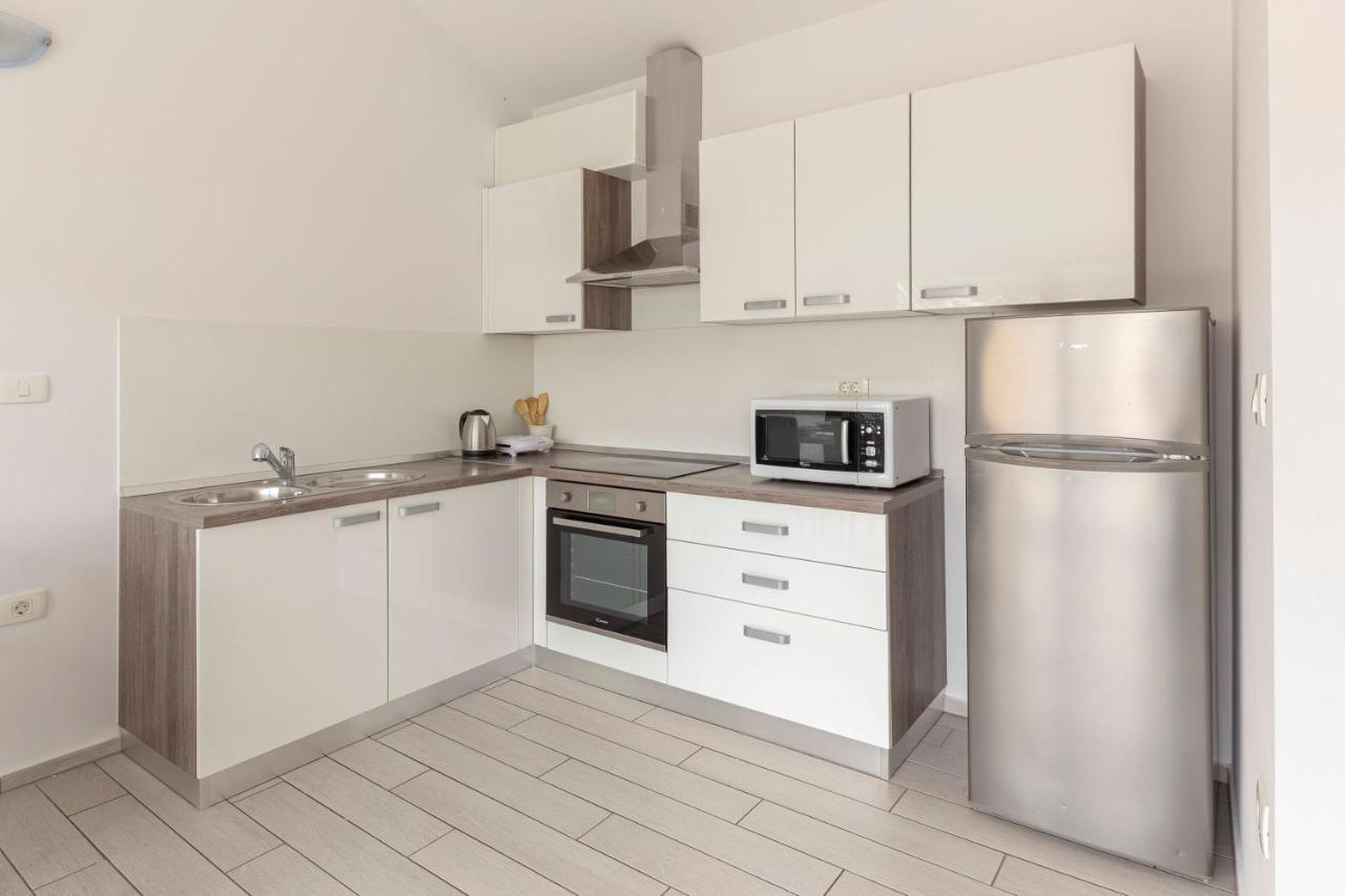 Apartments Era イゾラ エクステリア 写真